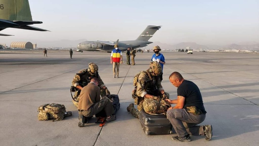 Încă un cetățean român a fost evacuat din Afganistan