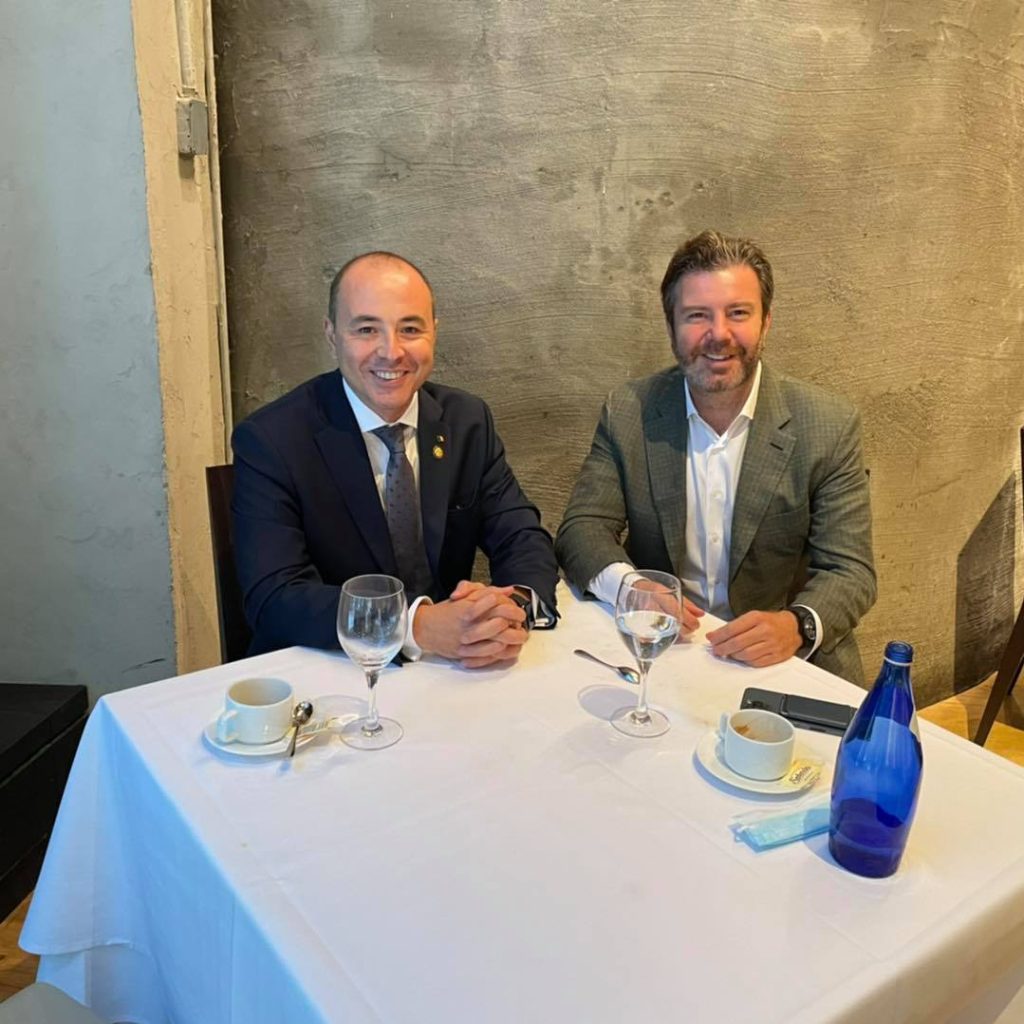 Andrei Muraru, membru al Camerei Deputaților din România întâlnire cu Daniel Dines, co-fondator și CEO al UiPath