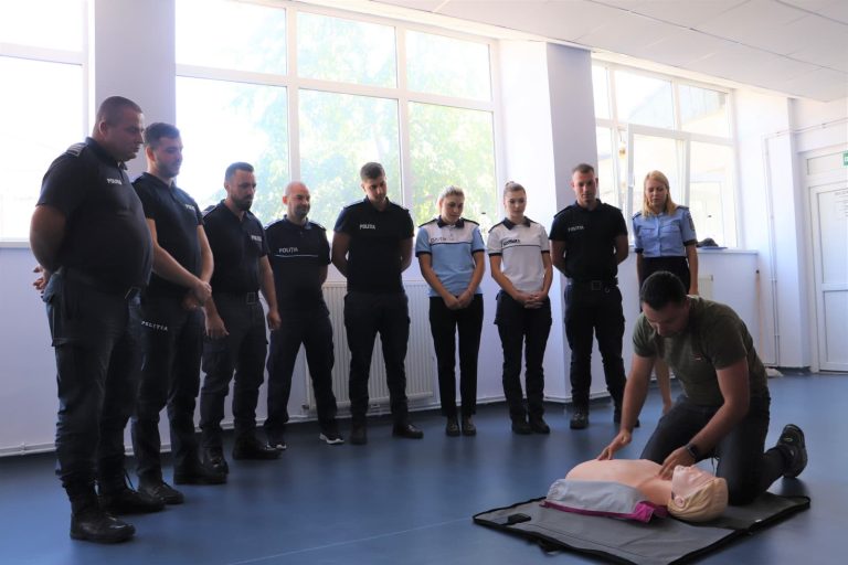 Cursuri de prim ajutor adresate polițiștilor din cadrul Inspectoratului de Poliție Județean Iași