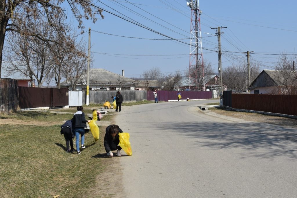 Curățăm România: După o lună de campanie, în Județul Iași s-au colectat 377 tone de deșeuri abandonate