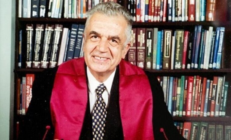 În această dimineață a murit fostul rector al UMF, profesorul universitar doctor Cristian Dragomir