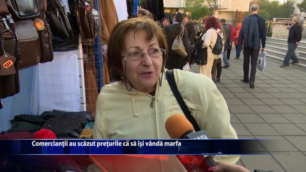 Comerciantii au scazut preturile ca sa poata vinde hainele de blana