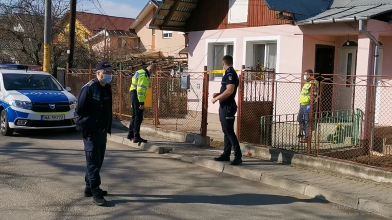 Un bărbat abia ieșit de la ,,Socola” și-a omorât mama în casa în care locuiau