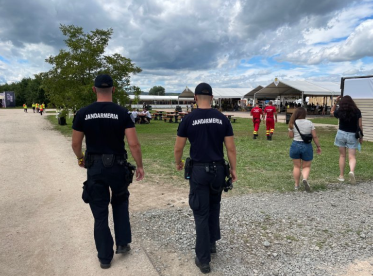 22 de infracţiuni legate de traficul şi consumul de droguri în cea de-a doua zi a Festivalului Electric Castle