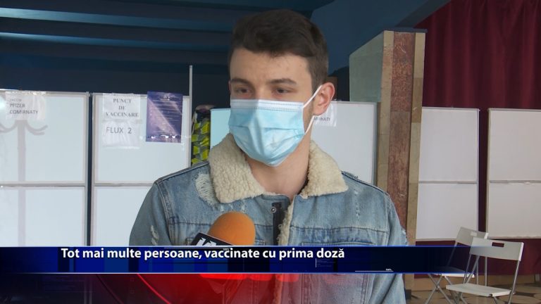 Tot mai multe persoane, vaccinate cu prima doza