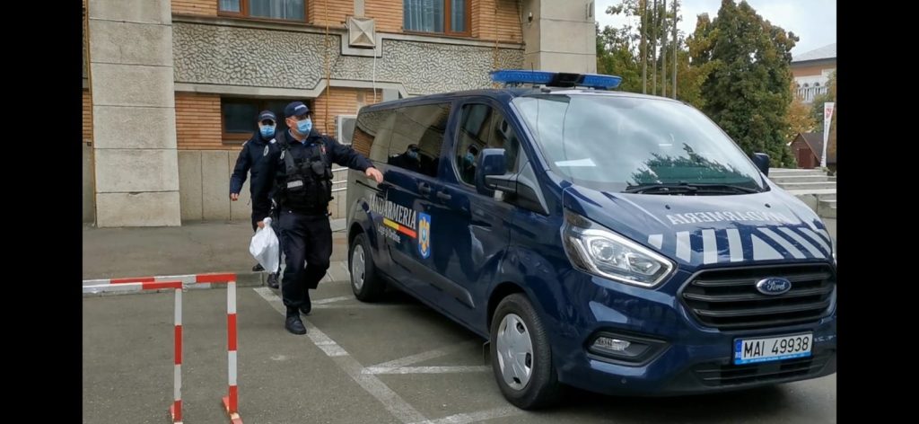 După perchezițiile de la Consiliul Județean Iași, cu ce au plecat procurorii DNA în rucsac ?