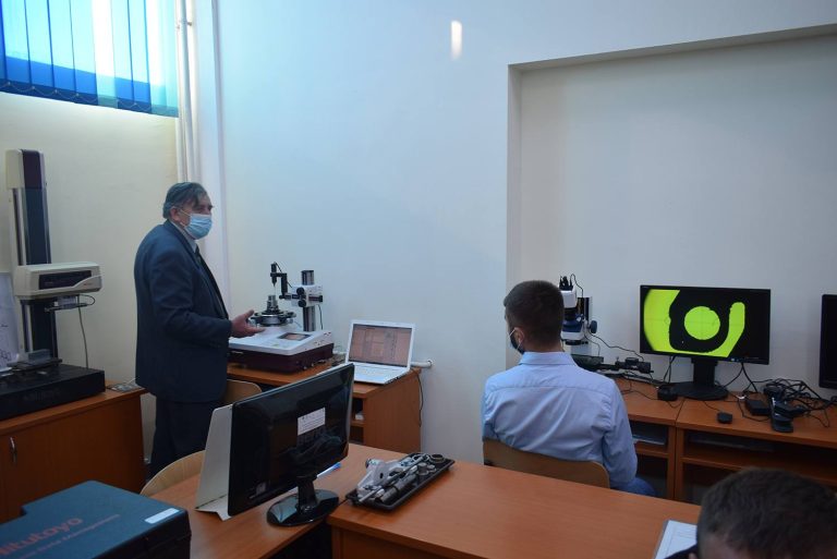 Două laboratoare TUIASI, modernizate cu aparatură performantă de compania BorgWarner