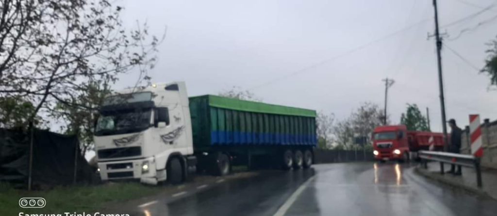 Accident pe DN28A
