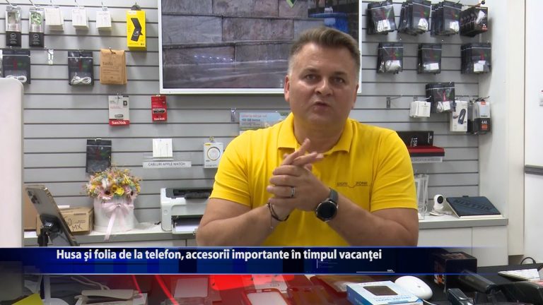 Husa si folia de la telefon, accesorii importante in timpul vacantei