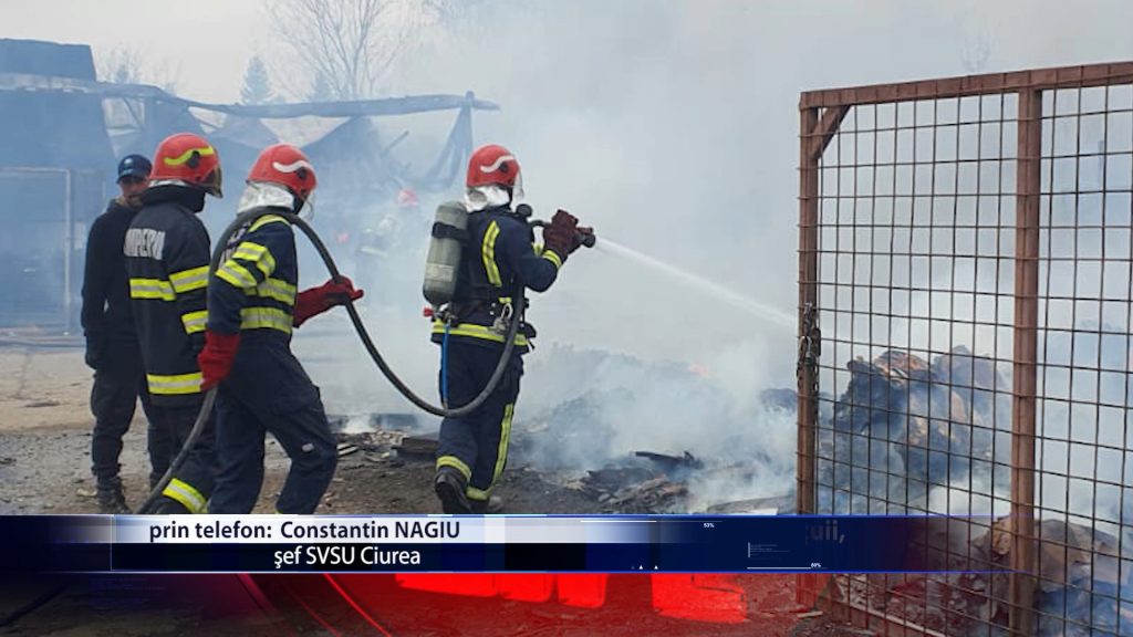 Flacarile au mistuit un depozit de fier vechi din Lunca Cetatuii, comuna Ciurea