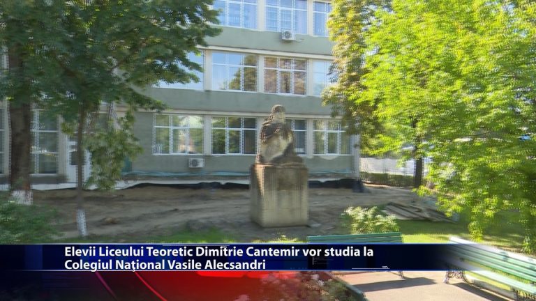 Elevii Liceului Teoretic Dimitrie Cantemir vor studia la Colegiul NaȚional Vasile Alecsandri