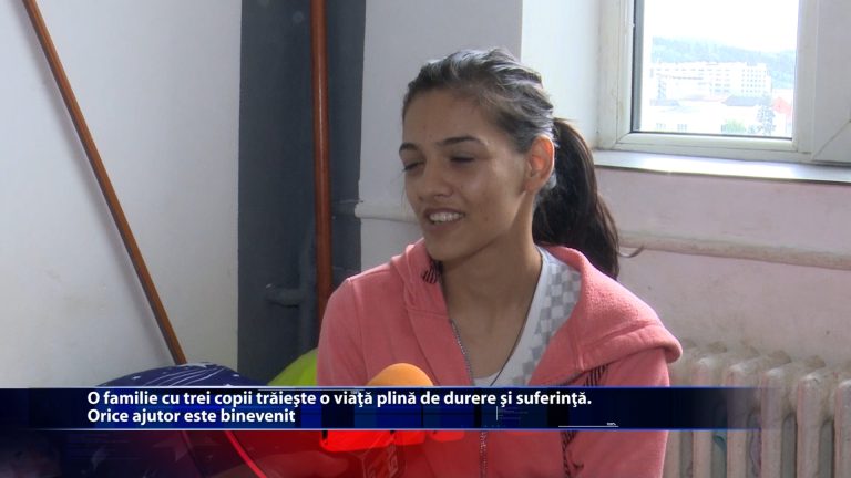 O familie cu trei copii traieste o viata plina de durere si suferinta. Orice ajutor este binevenit