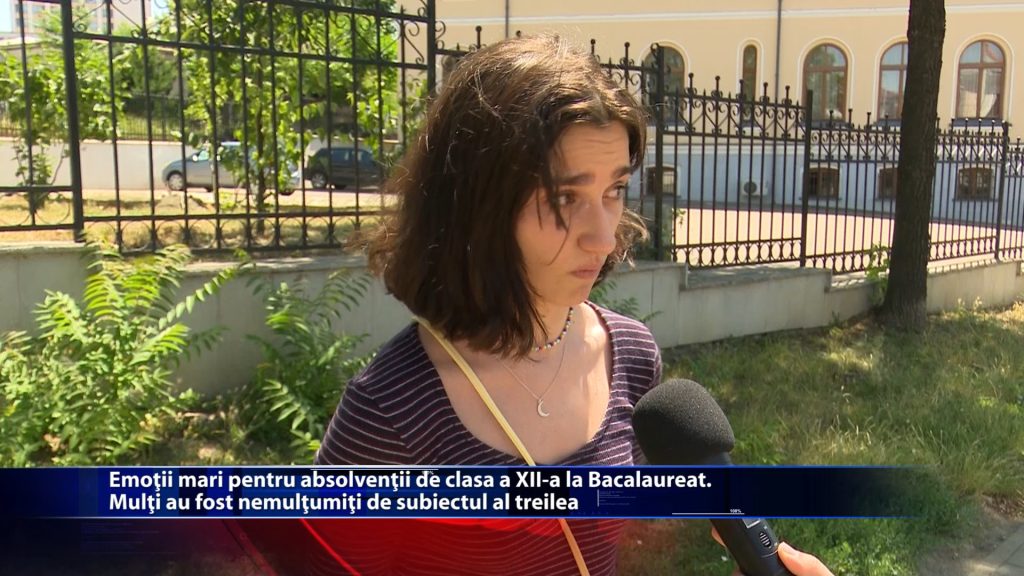 Emotii mari pentru absolventii de clasa a XII-a la Bacalaureat. Multi au fost nemultumiti de subiectul al treilea