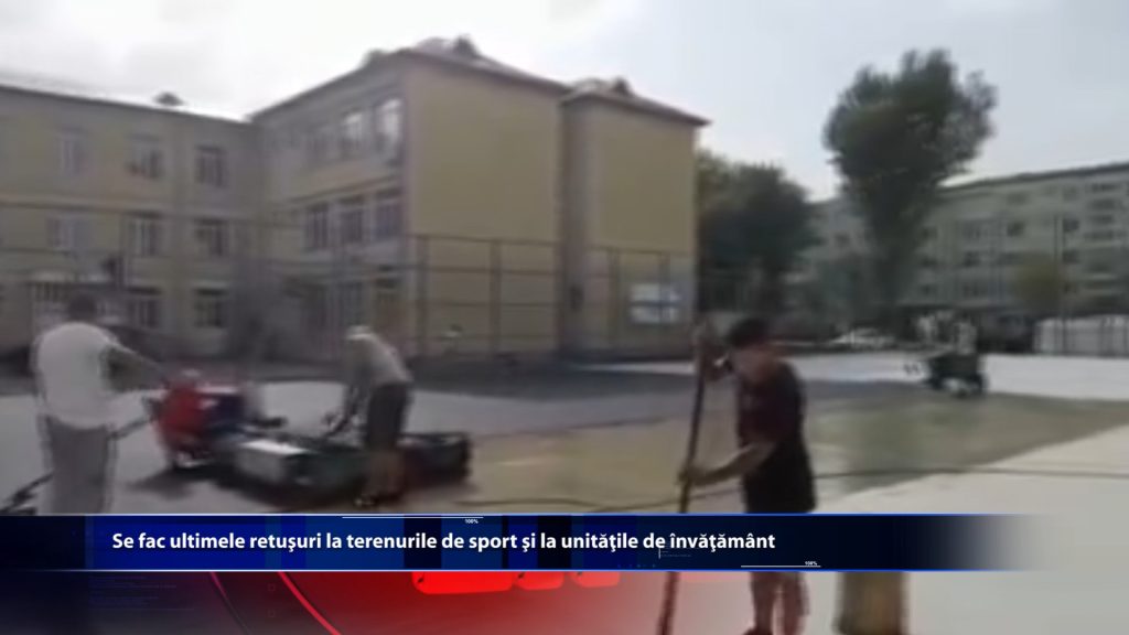 Se fac ultimele retusuri la terenurile de sport si noile gradinite