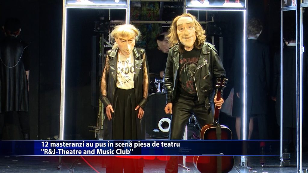 12 masteranzi au pus in scena piesa de teatru „R&J – Theatre and Music Club”