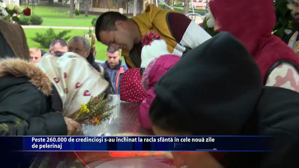 Peste 260.000 de credinciosi s-au inchinat la racla sfanta in cele noua zile de pelerinaj