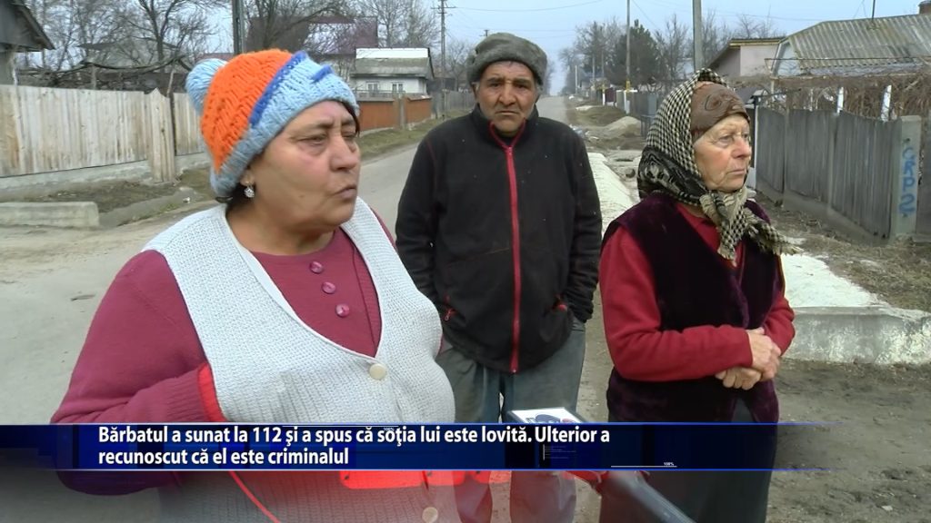 Barbatul a sunat la 112 si a spus ca sotia lui este lovita. Ulterior a recunoscut ca el este criminalul