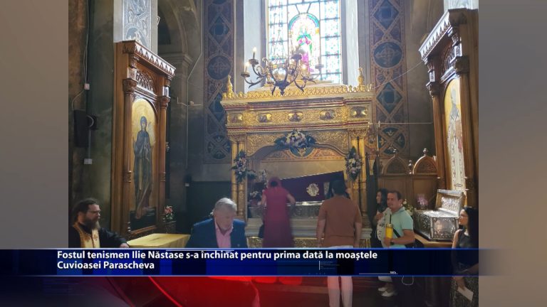 Fostul tenismen Ilie Nastase s-a inchinat pentru prima data la moastele Cuvioasei Parascheva