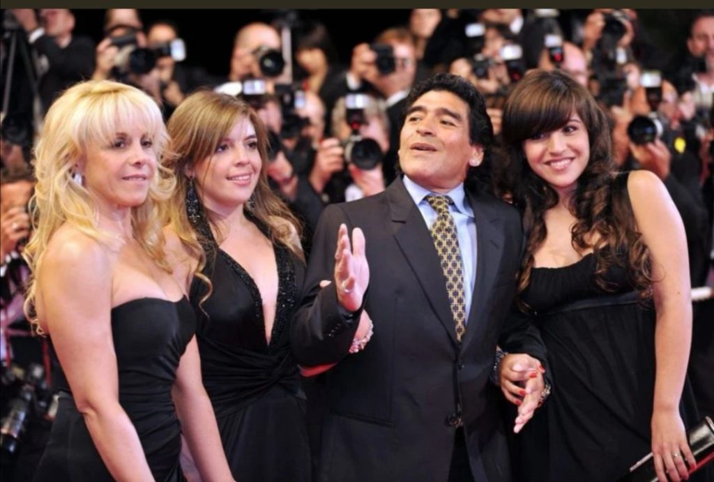 Veste-șoc: Maradona și-a scos fiicele din testament! De ce a luat această decizie