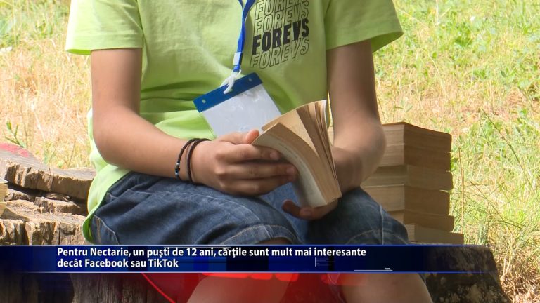 Pentru Nectarie, un pusti de 12 ani, cartile sunt mult mai interesante decat Facebook sau TikTok