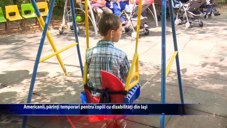 Americanii, parinti temporari pentru copiii cu dizabilitati din Iasi