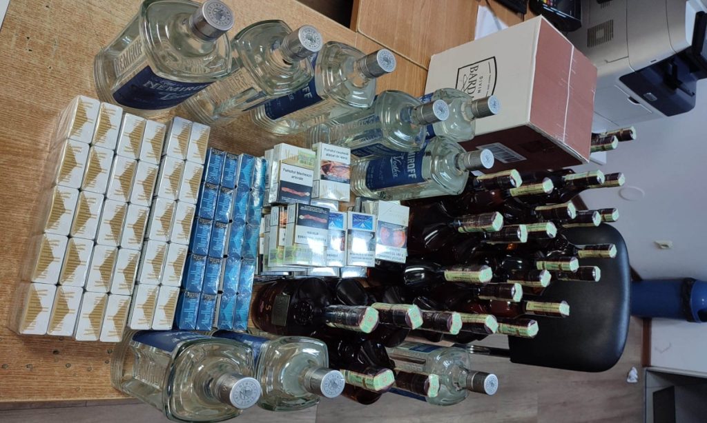 Băuturi şi ţigări de contrabandă nedeclarate
