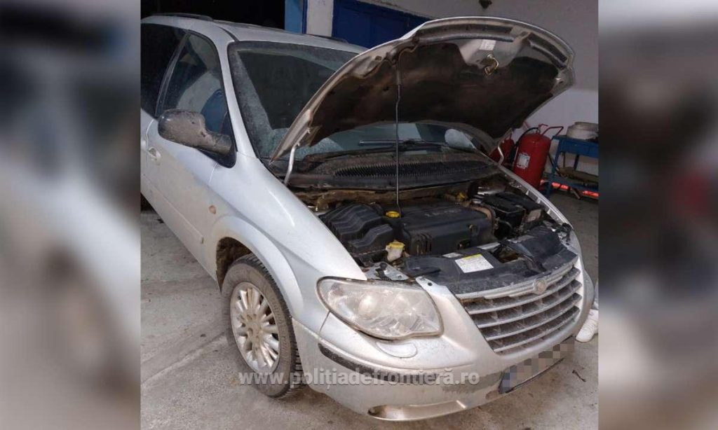 Autoturism căutat de autoritățile din Italia, depistat la P.T.F. Oancea