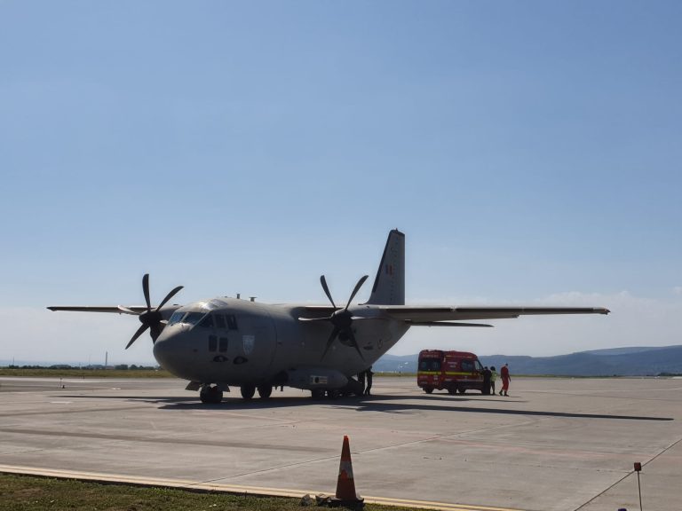 FOTO/VIDEO: Misiune de transport umanitar pe ruta Otopeni – Iași – Viena. Pacientul a suferit arsuri de 70%