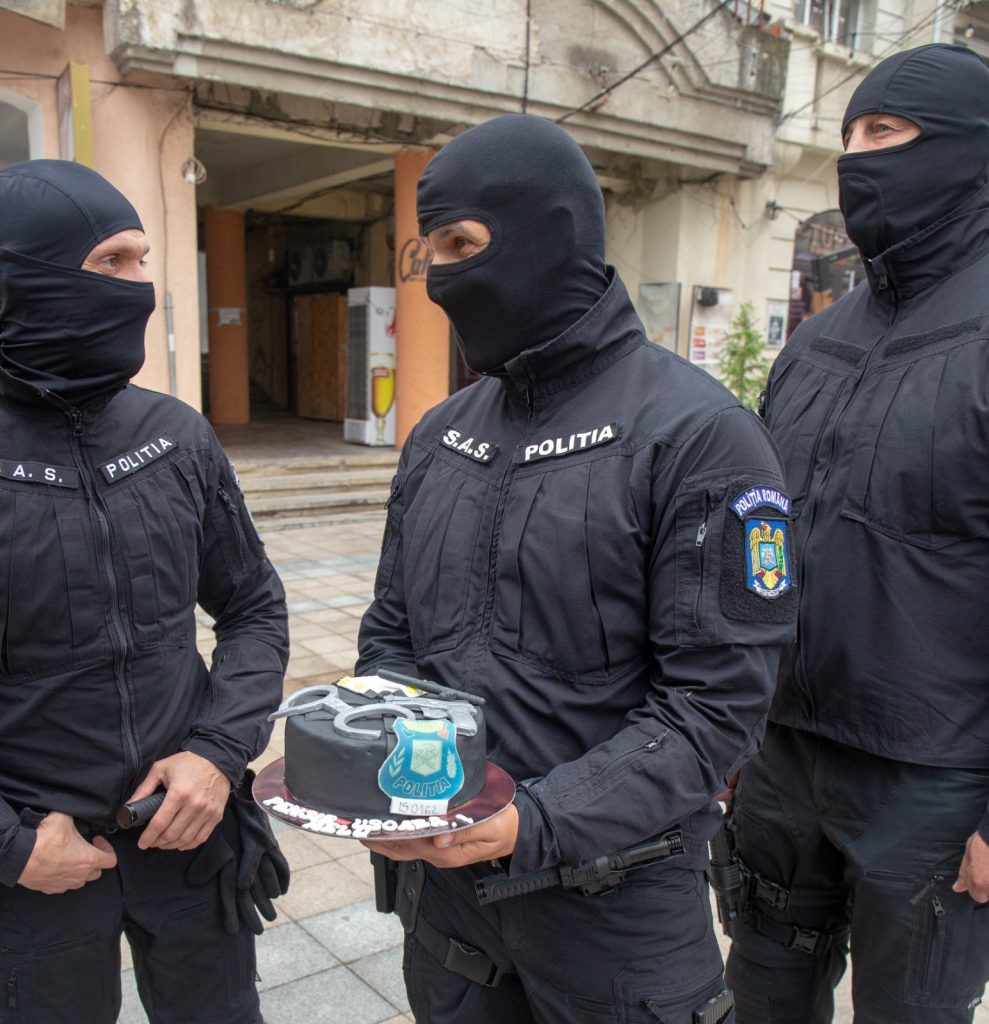 Surpriză pentru un luptător al SAS Iași care a avut ultima sa zi de lucru, înainte de a ieși la pensie!