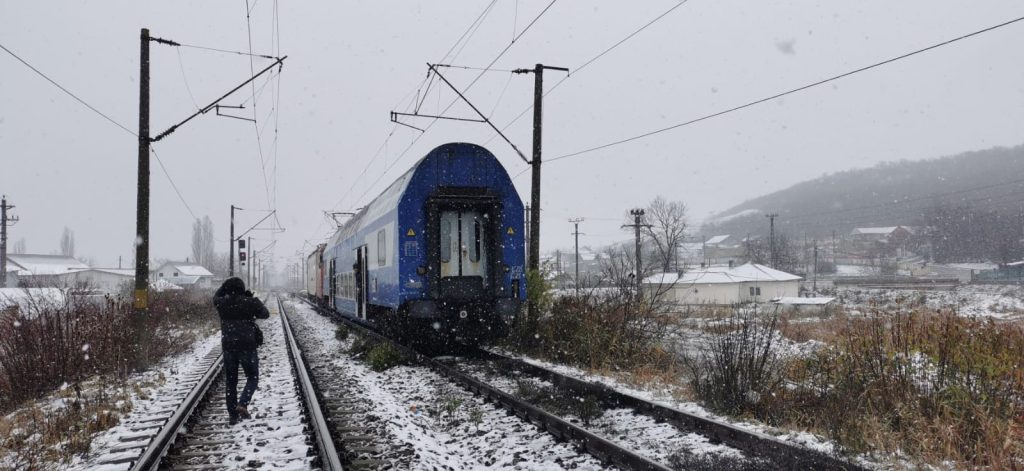 Accident feroviar în Târgu Frumos. O femeie a fost lovită de tren