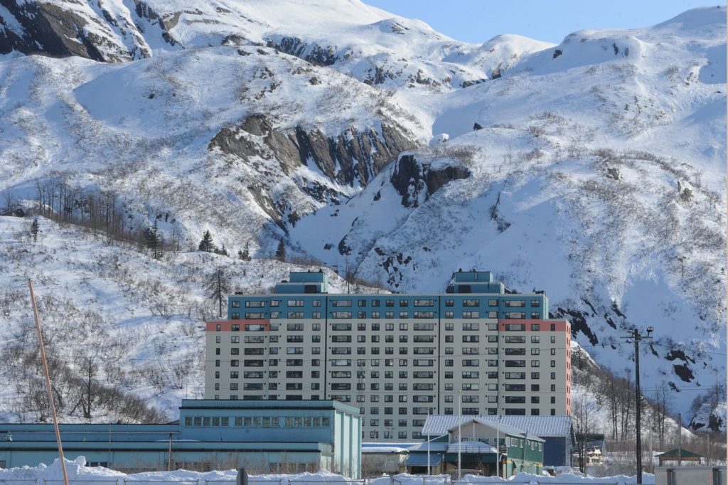 Oraşul unde toata populatia locuieste in aceeasi cladire