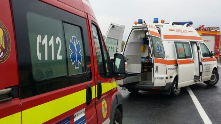 Tânăr de 35 de ani, accidentat serios de o maşină, la Ciurea