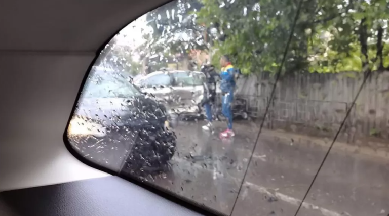 ACUM Accident rutier în municipiul Iași! Se circulă cu dificultate