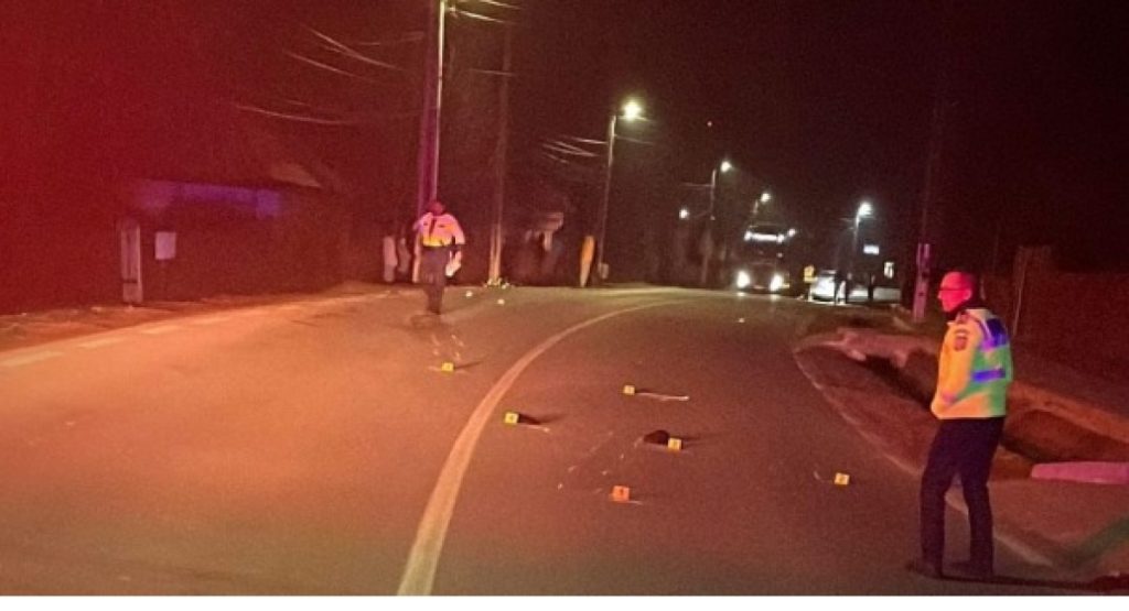 Bărbatul de 83 de ani care a lovit un biciclist apoi a accidentat mortal doi pietoni a fost reţinut