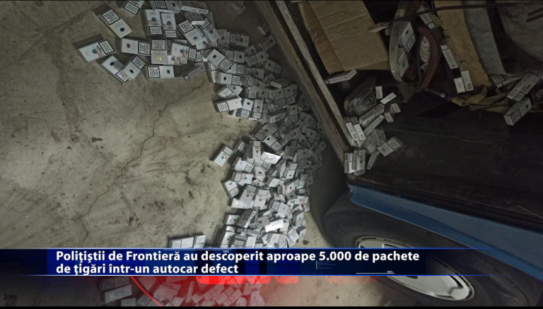Polițiștii de Frontieră au descoperit aproape 5.000 de pachete de țigări într-un autocar defect