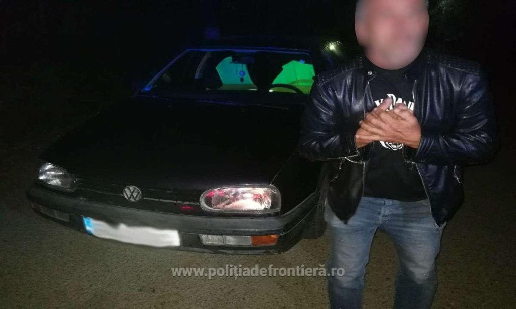 Bărbat băut şi fără permis, depistat la volan în miez de noapte