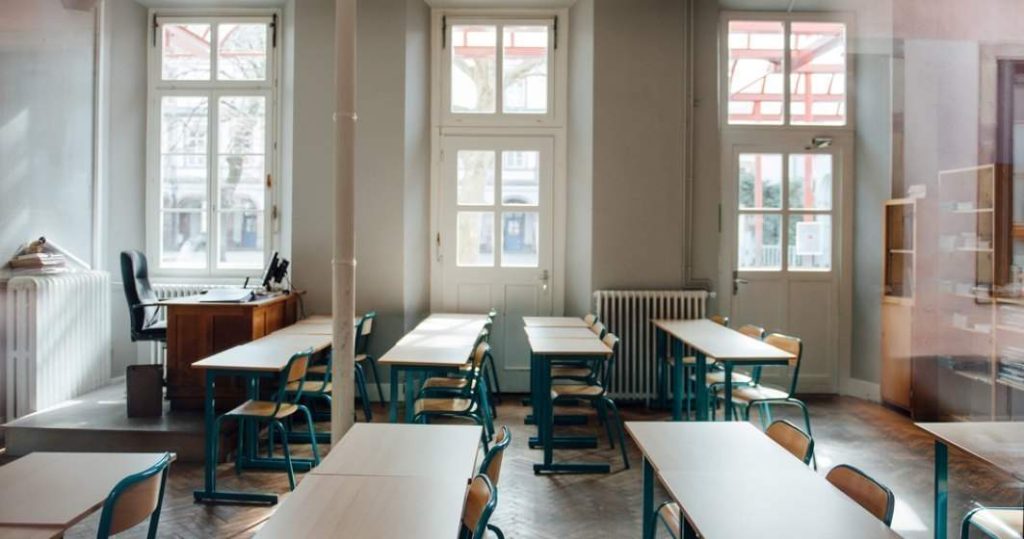 38 de clase din Iași și-au suspendat cursurile! 31 de cazuri noi de elevi şi studenţi confirmaţi COVID pozitiv