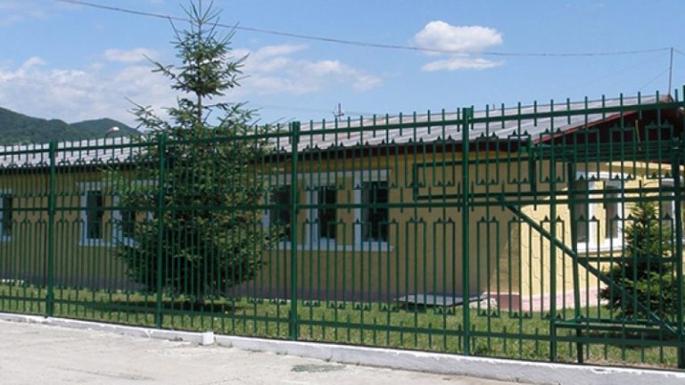 Trei tineri au evadat de la Centrul Educativ Târgu Ocna; unul dintre aceştia e încă în libertate