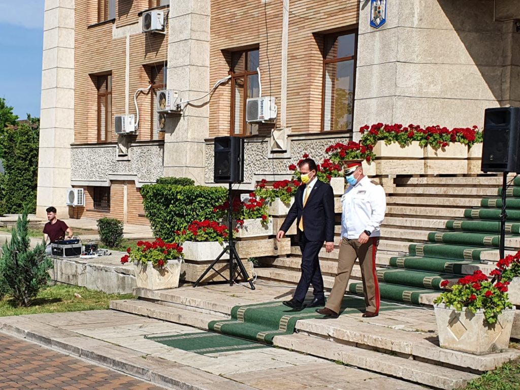 FOTO-VIDEO: Ludovic Orban, la ceremoniile de la Iași de Ziua Drapelului Național