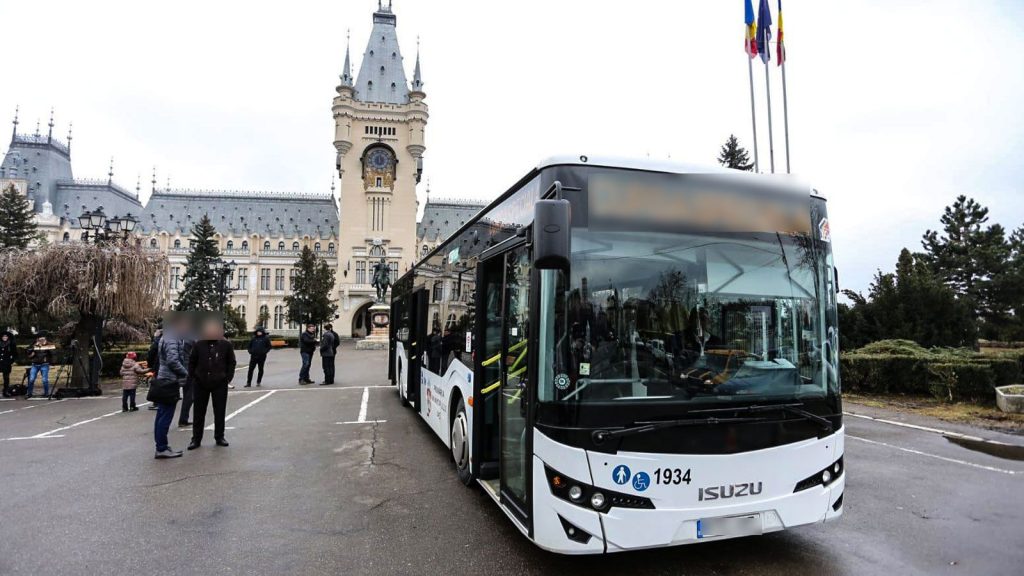 Guvernul a majorat de patru ori suma pentru decontarea transportului elevilor navetiști