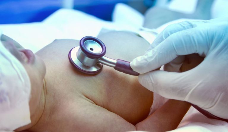 Un centru de intervenții cardiace pediatrice ar urma să fie înființat la Iași, în următorii 3 ani