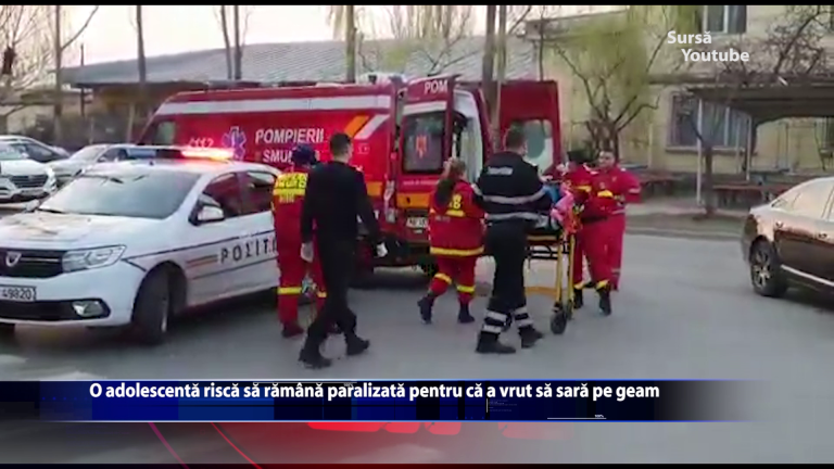 O adolescenta risca sa ramana paralizata pentru ca a vrut sa sara pe geam