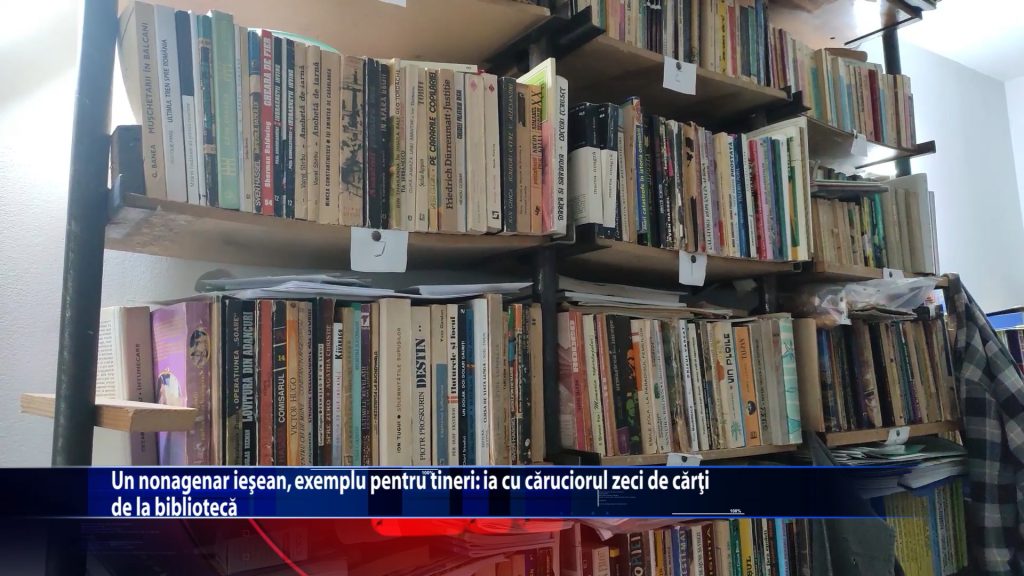 Un nonagenar iesean, exemplu pentru tineri: ia cu caruciorul zeci de carti de la biblioteca