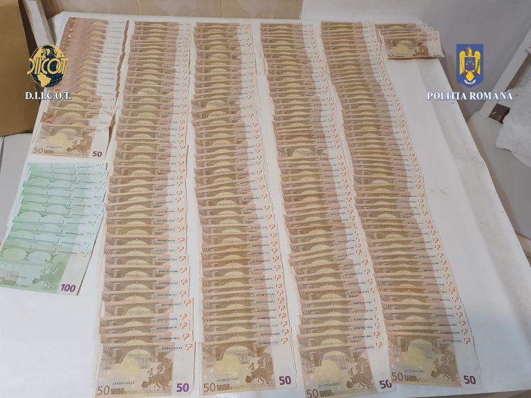 VIDEO. 42 de percheziţii în Iaşi la două grupări de cămătari; peste 50 de persoane vătămate