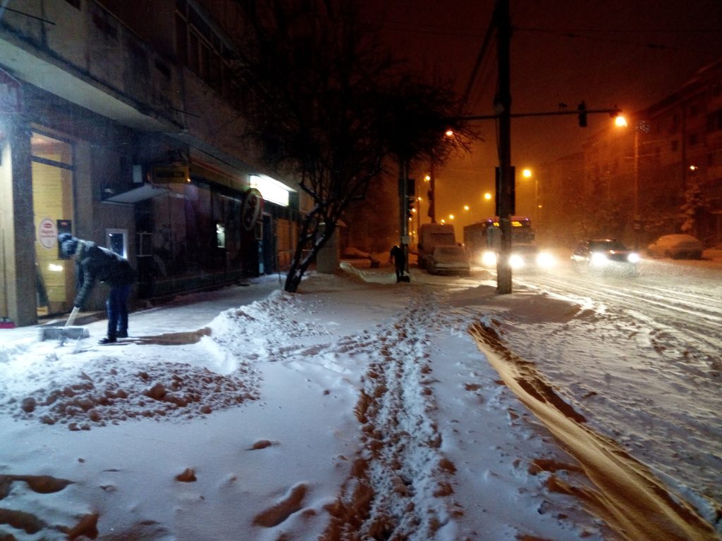 În această noapte se atenționează cod galben de ninsori puternice la Iași!