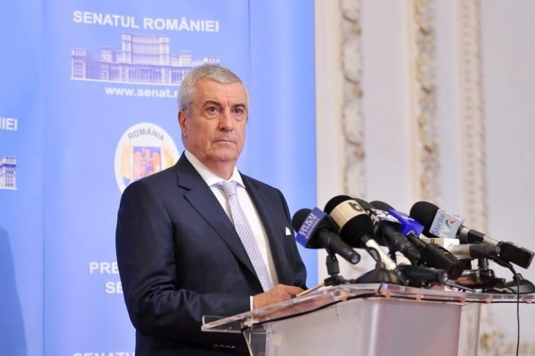 Călin Popescu-Tăriceanu s-a prezentat, vineri, la DNA. I-a fost adusă la cunoştinţă începerea urmăririi penale