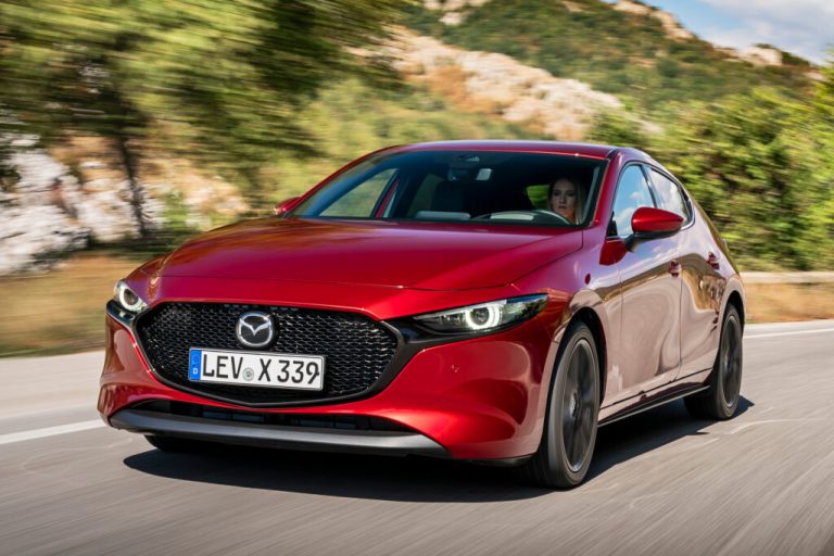 Mazda anunţă că încheie producţia de maşini în Rusia