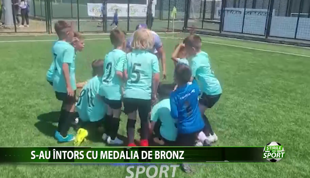 S-au intors cu medalia de bronz