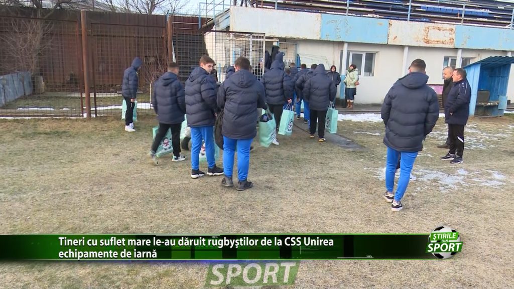 Tineri cu suflet mare le-au daruit rugbystilor de la CSS Unirea echipamente de iarna