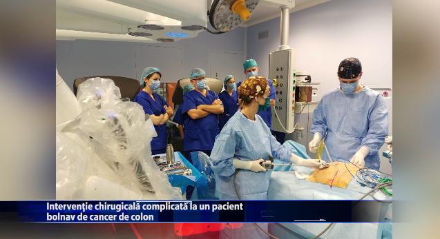 Interventia realizata de specialistii UMF s-a desfasurat la IRO, la un pacient cu neoplasm de colon
